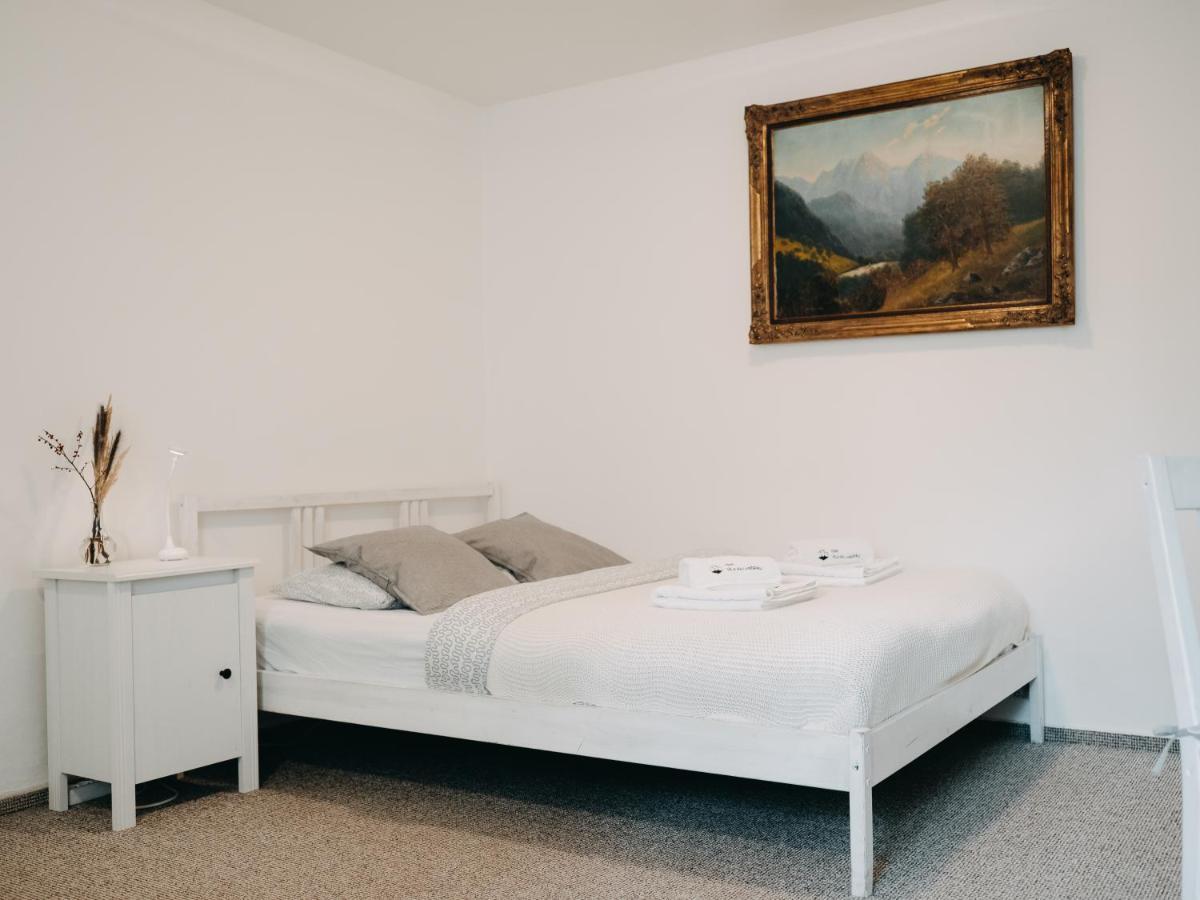 Vila Na Landeku Ostrava Buitenkant foto