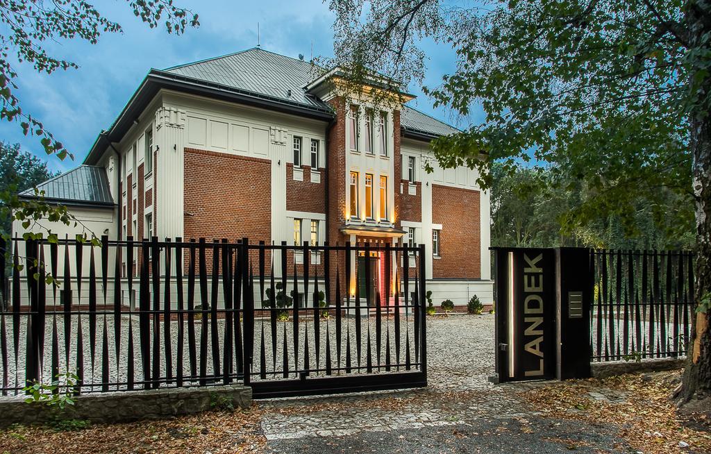 Vila Na Landeku Ostrava Buitenkant foto